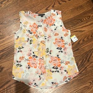 White floral sleeveless blouse size medium